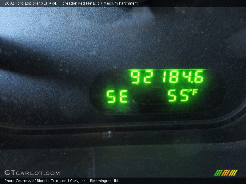 Toreador Red Metallic / Medium Parchment 2002 Ford Explorer XLT 4x4