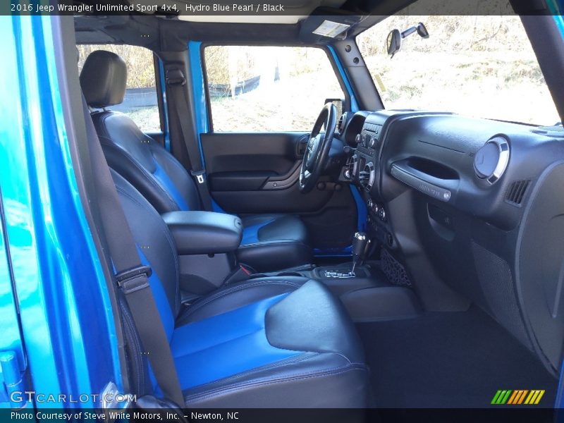 Hydro Blue Pearl / Black 2016 Jeep Wrangler Unlimited Sport 4x4