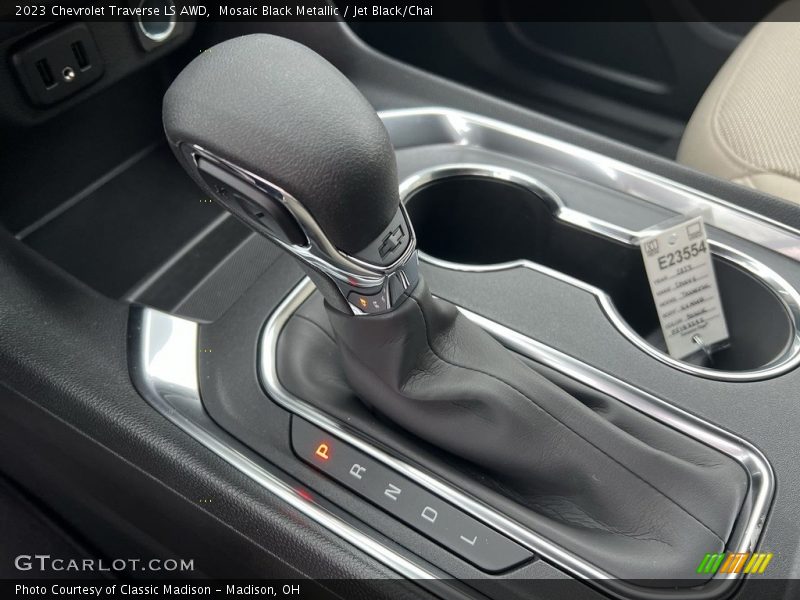 Mosaic Black Metallic / Jet Black/Chai 2023 Chevrolet Traverse LS AWD
