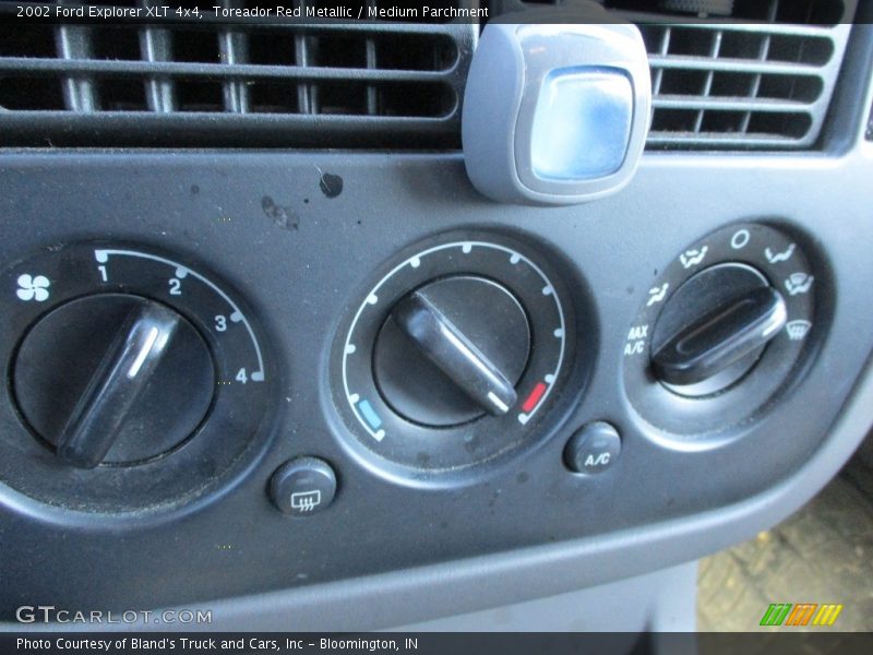 Toreador Red Metallic / Medium Parchment 2002 Ford Explorer XLT 4x4