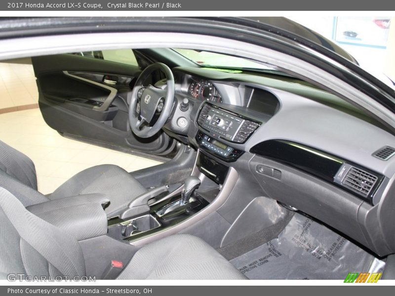 Crystal Black Pearl / Black 2017 Honda Accord LX-S Coupe