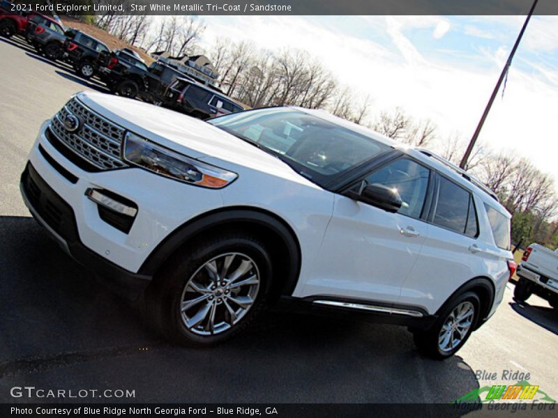 Star White Metallic Tri-Coat / Sandstone 2021 Ford Explorer Limited