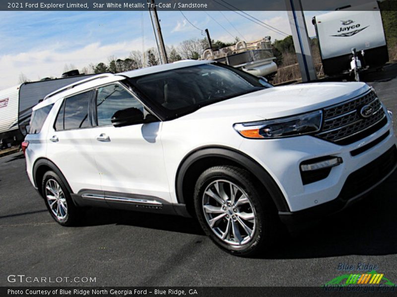 Star White Metallic Tri-Coat / Sandstone 2021 Ford Explorer Limited