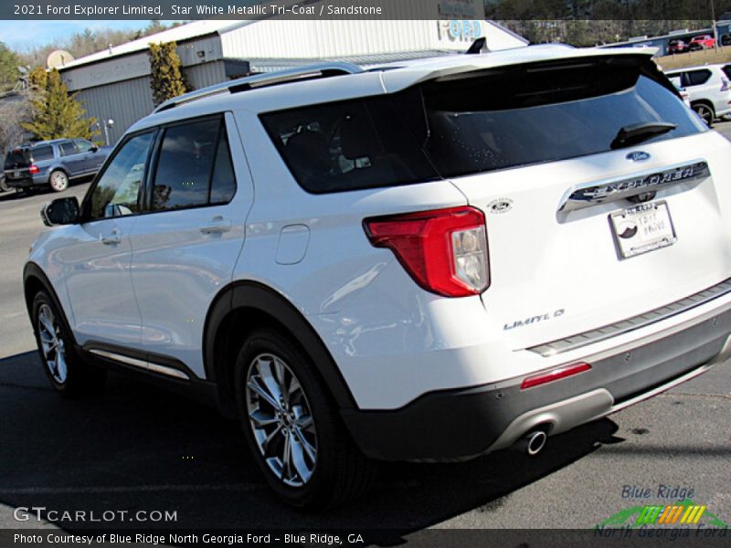 Star White Metallic Tri-Coat / Sandstone 2021 Ford Explorer Limited