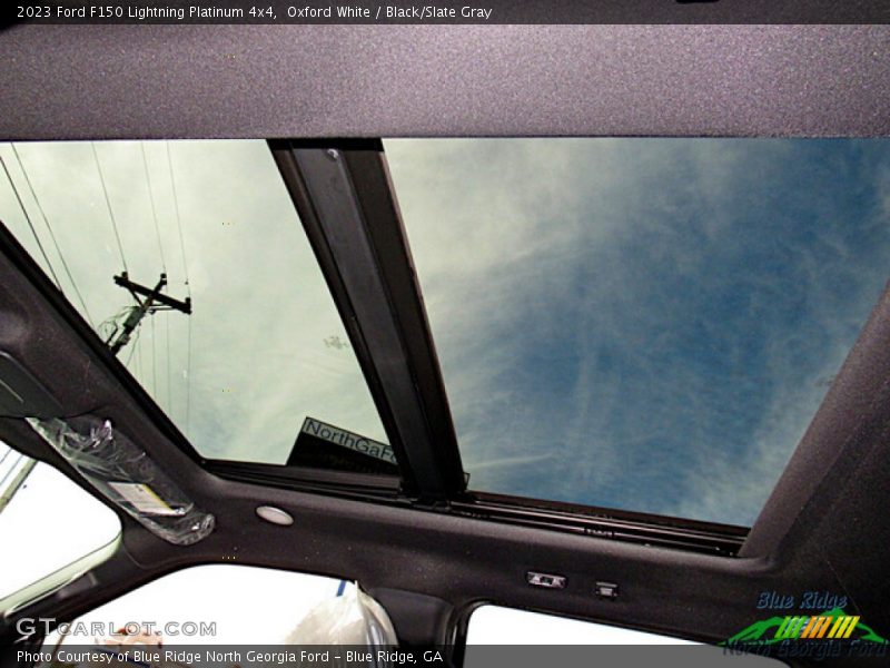 Sunroof of 2023 F150 Lightning Platinum 4x4