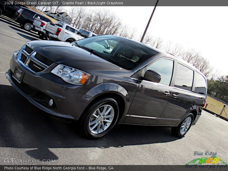 Granite Pearl / Black/Light Graystone 2020 Dodge Grand Caravan SXT