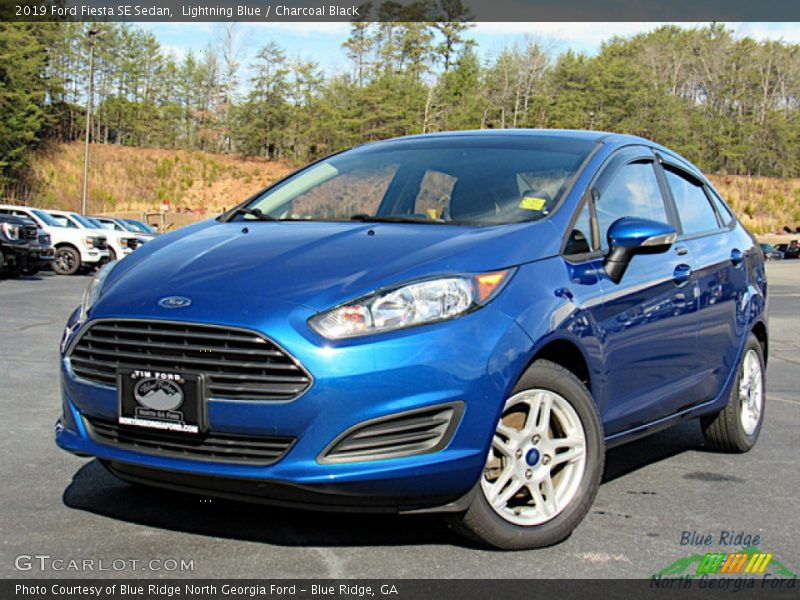 Lightning Blue / Charcoal Black 2019 Ford Fiesta SE Sedan