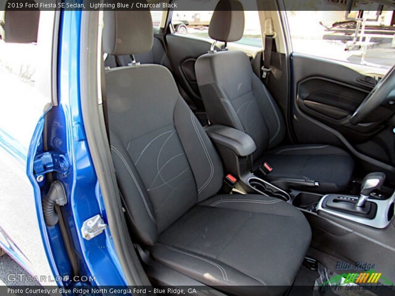 Lightning Blue / Charcoal Black 2019 Ford Fiesta SE Sedan