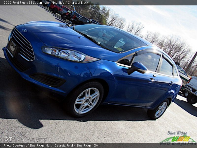 Lightning Blue / Charcoal Black 2019 Ford Fiesta SE Sedan