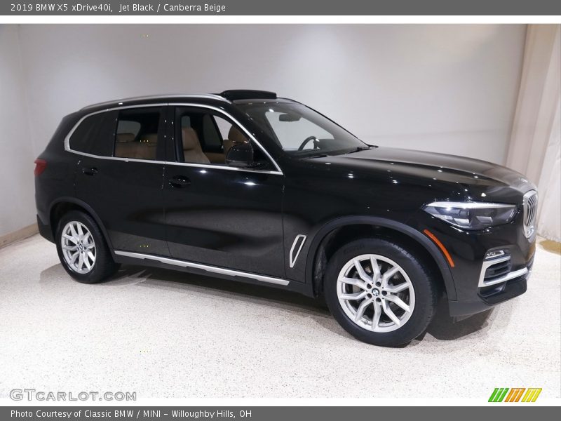Jet Black / Canberra Beige 2019 BMW X5 xDrive40i