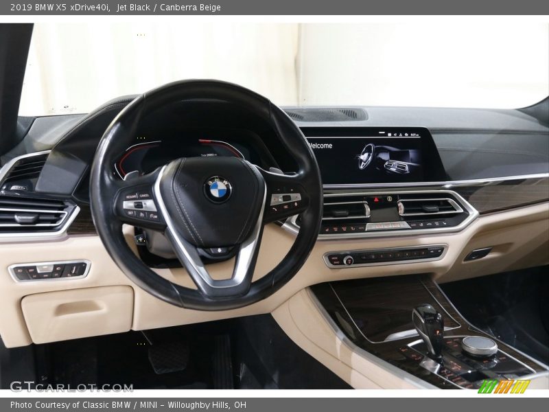 Jet Black / Canberra Beige 2019 BMW X5 xDrive40i