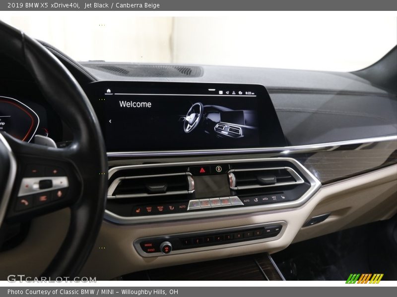 Jet Black / Canberra Beige 2019 BMW X5 xDrive40i