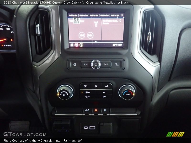 Greenstone Metallic / Jet Black 2023 Chevrolet Silverado 2500HD Custom Crew Cab 4x4