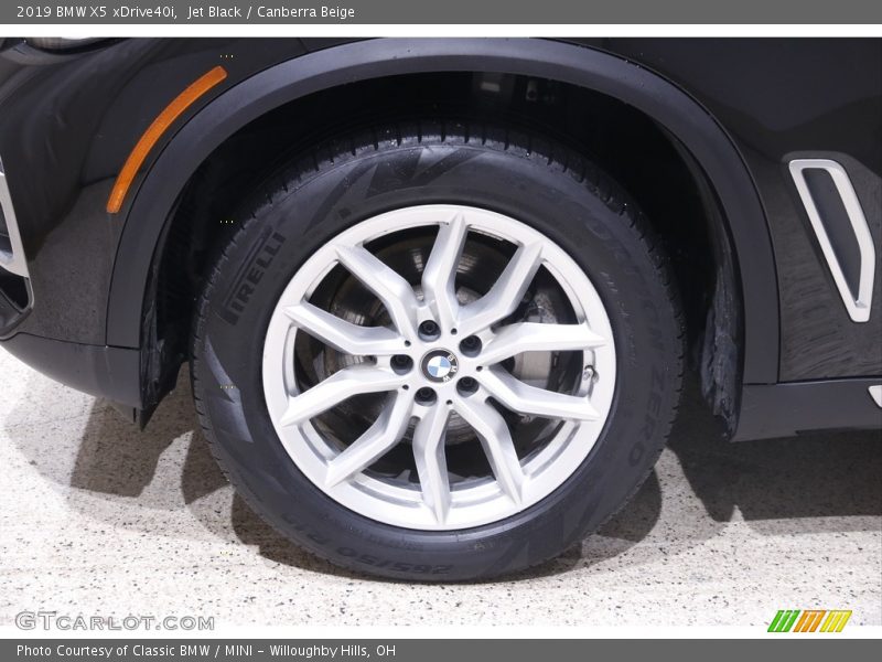 Jet Black / Canberra Beige 2019 BMW X5 xDrive40i