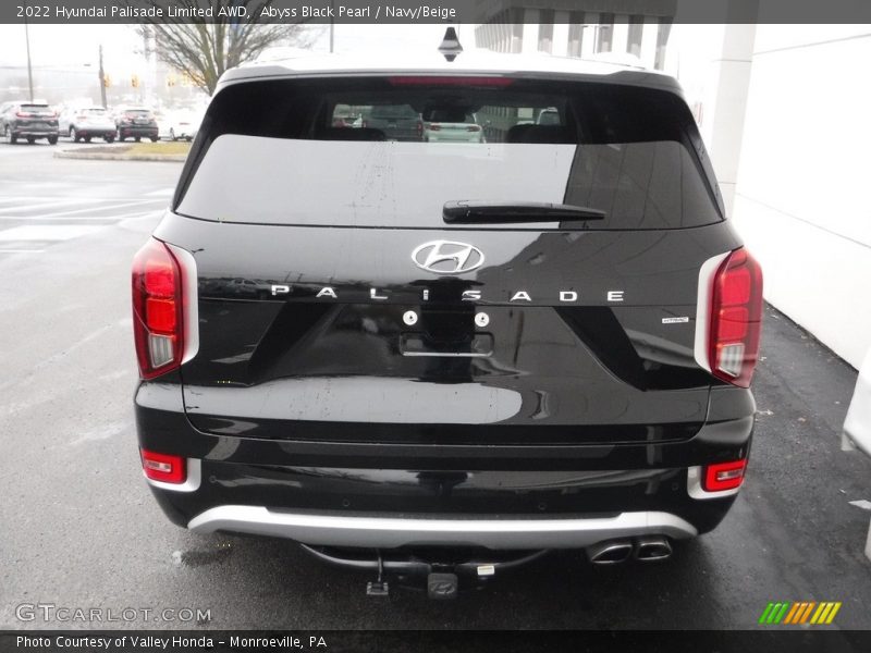 Abyss Black Pearl / Navy/Beige 2022 Hyundai Palisade Limited AWD