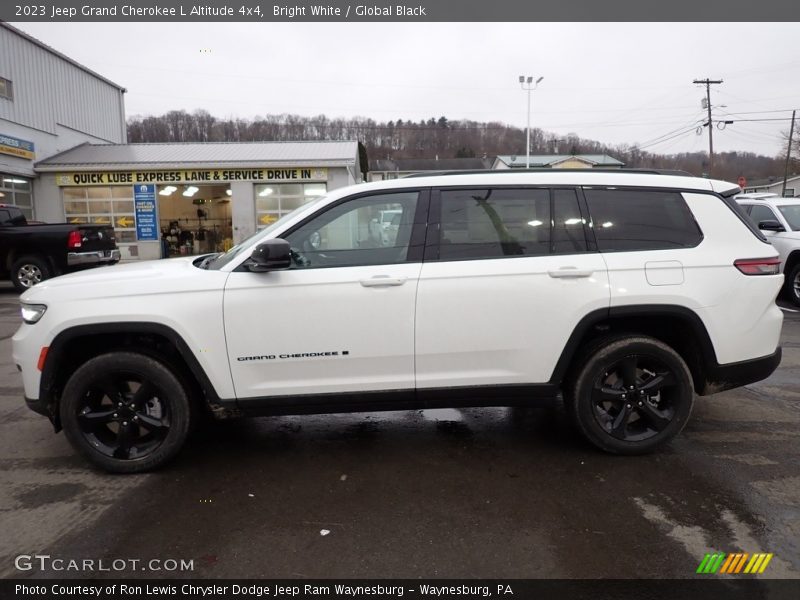 Bright White / Global Black 2023 Jeep Grand Cherokee L Altitude 4x4