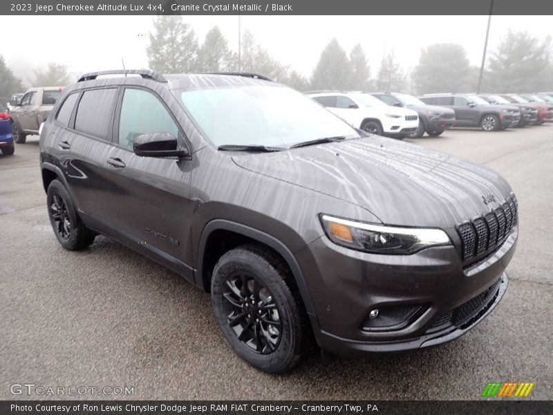 Granite Crystal Metallic / Black 2023 Jeep Cherokee Altitude Lux 4x4