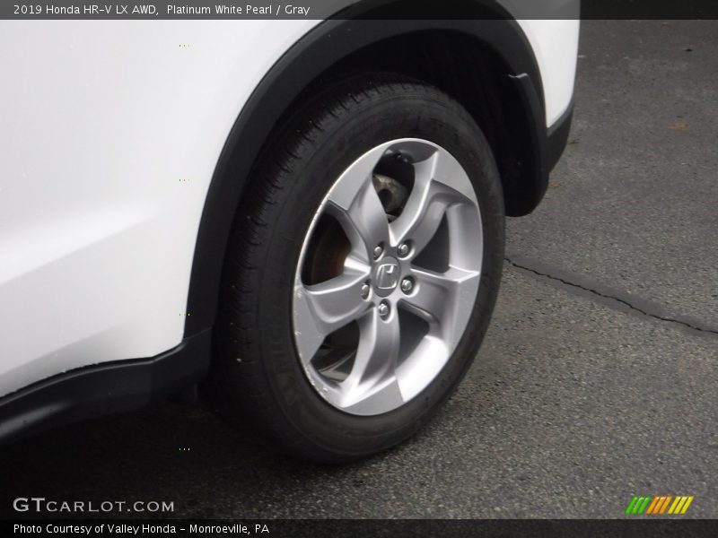 Platinum White Pearl / Gray 2019 Honda HR-V LX AWD