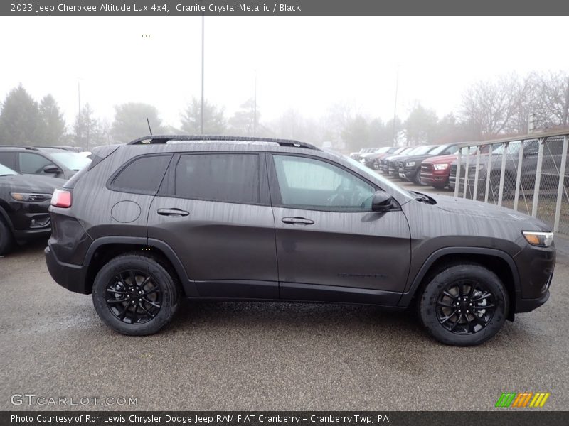 Granite Crystal Metallic / Black 2023 Jeep Cherokee Altitude Lux 4x4