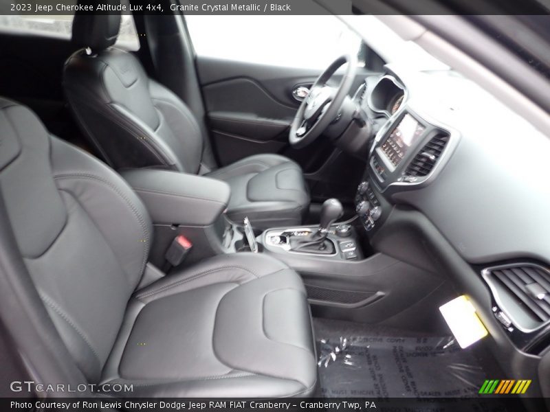 Granite Crystal Metallic / Black 2023 Jeep Cherokee Altitude Lux 4x4