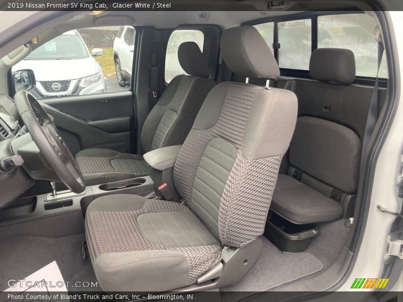 Glacier White / Steel 2019 Nissan Frontier SV King Cab