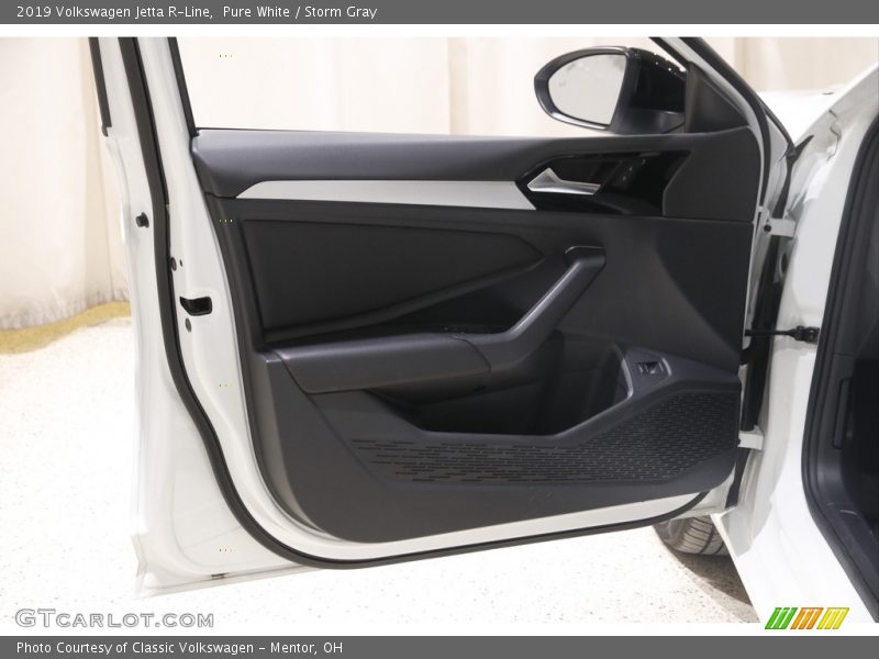Pure White / Storm Gray 2019 Volkswagen Jetta R-Line