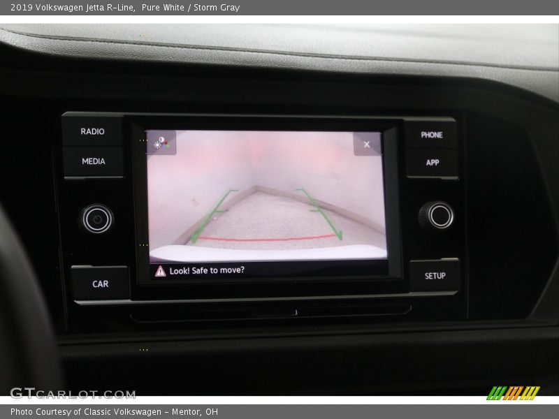 Pure White / Storm Gray 2019 Volkswagen Jetta R-Line