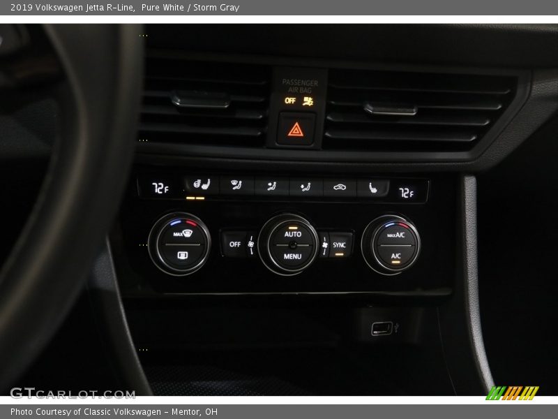 Pure White / Storm Gray 2019 Volkswagen Jetta R-Line