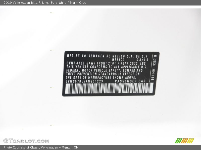 Pure White / Storm Gray 2019 Volkswagen Jetta R-Line