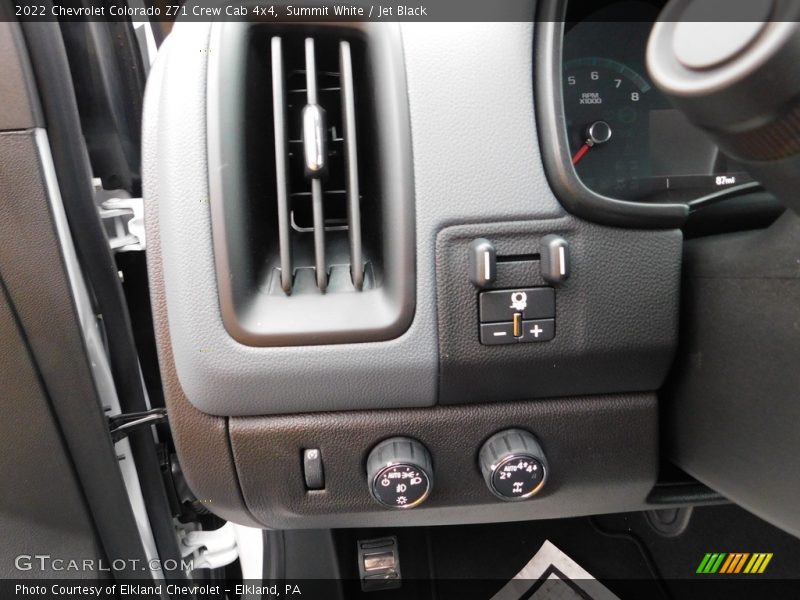 Summit White / Jet Black 2022 Chevrolet Colorado Z71 Crew Cab 4x4