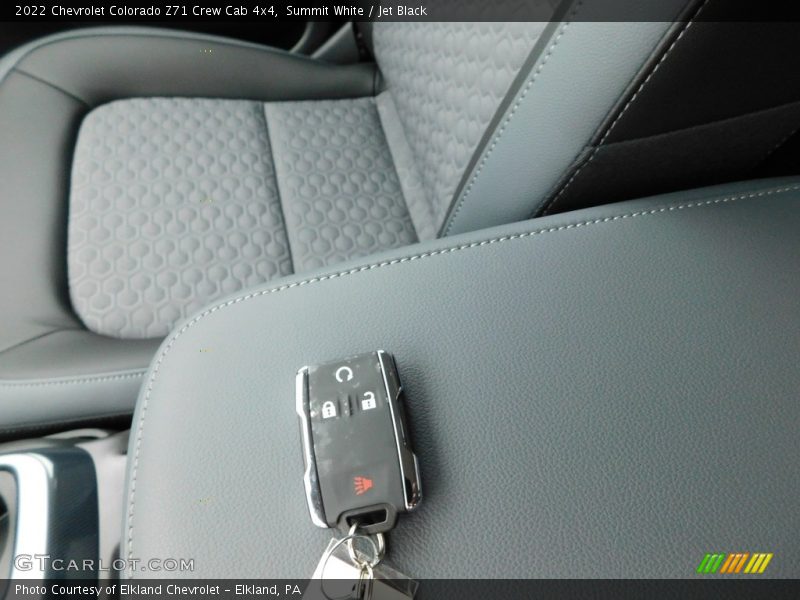 Summit White / Jet Black 2022 Chevrolet Colorado Z71 Crew Cab 4x4