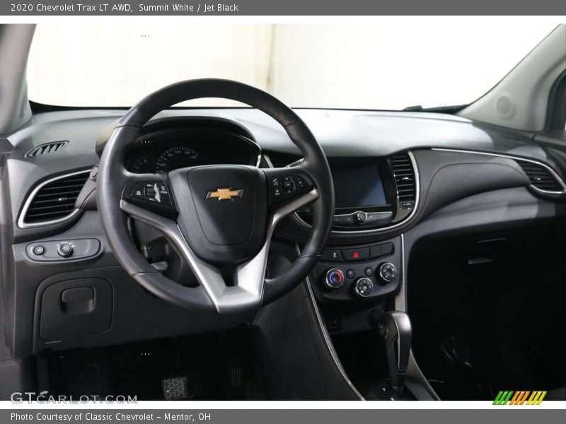 Summit White / Jet Black 2020 Chevrolet Trax LT AWD