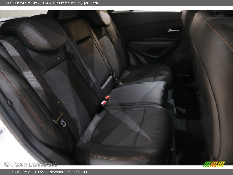 Summit White / Jet Black 2020 Chevrolet Trax LT AWD