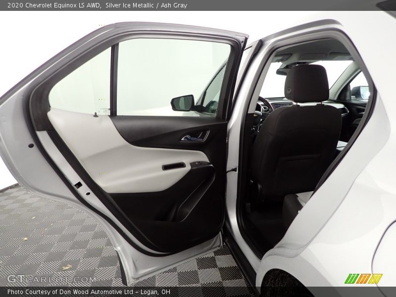Silver Ice Metallic / Ash Gray 2020 Chevrolet Equinox LS AWD