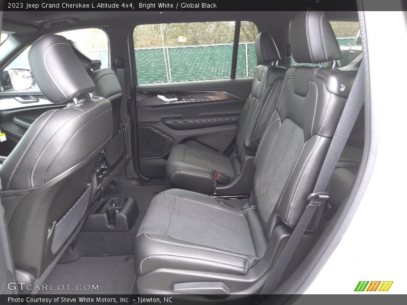 Rear Seat of 2023 Grand Cherokee L Altitude 4x4