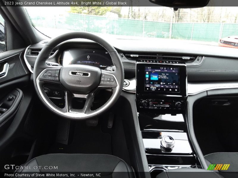 Bright White / Global Black 2023 Jeep Grand Cherokee L Altitude 4x4