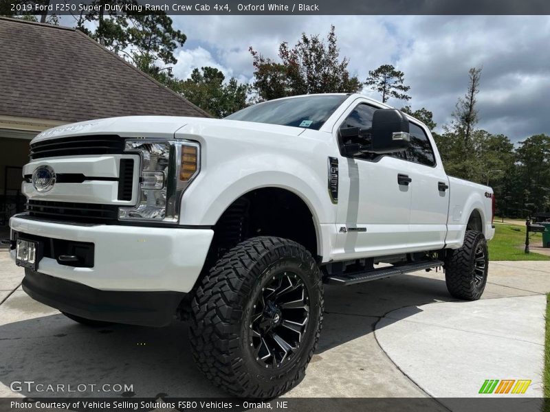 Oxford White / Black 2019 Ford F250 Super Duty King Ranch Crew Cab 4x4