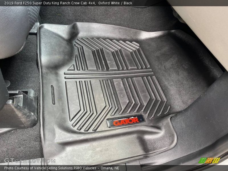 Oxford White / Black 2019 Ford F250 Super Duty King Ranch Crew Cab 4x4