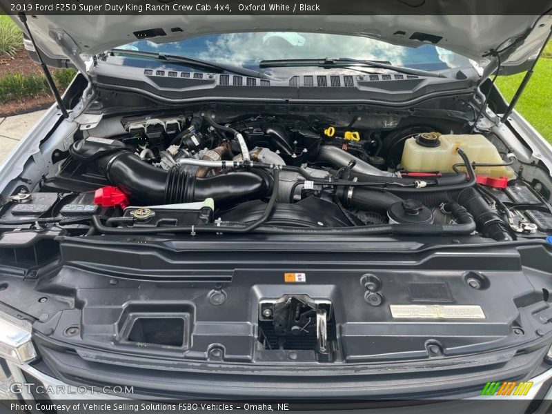 Oxford White / Black 2019 Ford F250 Super Duty King Ranch Crew Cab 4x4