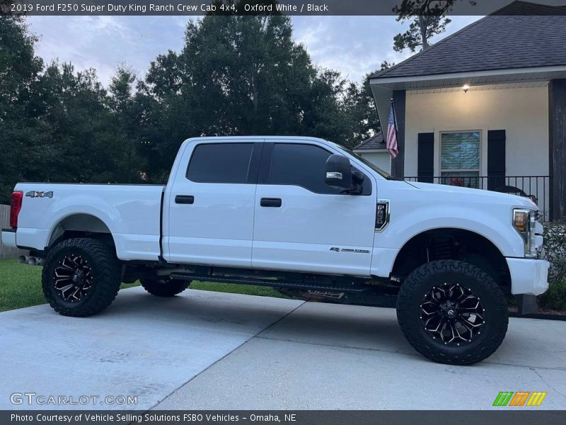 Oxford White / Black 2019 Ford F250 Super Duty King Ranch Crew Cab 4x4