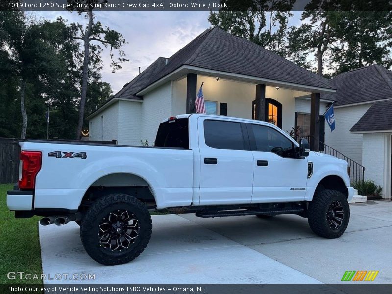 Oxford White / Black 2019 Ford F250 Super Duty King Ranch Crew Cab 4x4