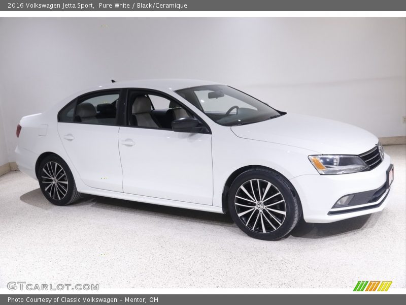 Pure White / Black/Ceramique 2016 Volkswagen Jetta Sport