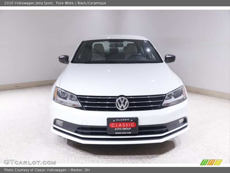 Pure White / Black/Ceramique 2016 Volkswagen Jetta Sport