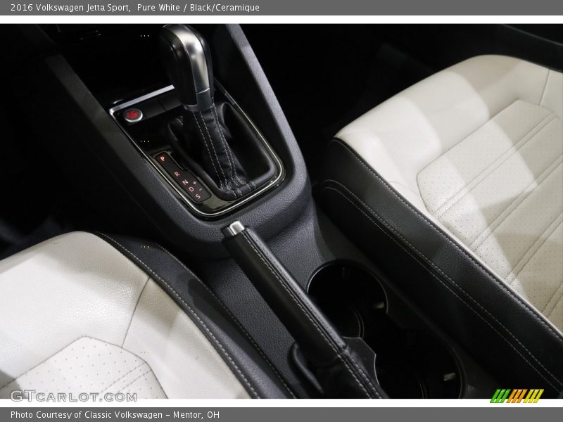 Pure White / Black/Ceramique 2016 Volkswagen Jetta Sport