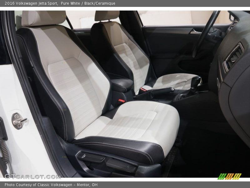 Pure White / Black/Ceramique 2016 Volkswagen Jetta Sport