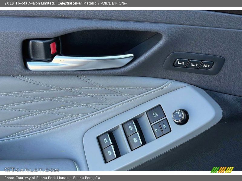 Celestial Silver Metallic / Ash/Dark Gray 2019 Toyota Avalon Limited