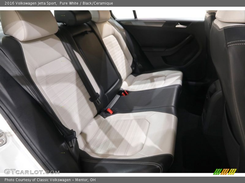 Pure White / Black/Ceramique 2016 Volkswagen Jetta Sport