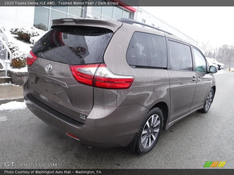 Toasted Walnut Pearl / Dark Bisque 2020 Toyota Sienna XLE AWD