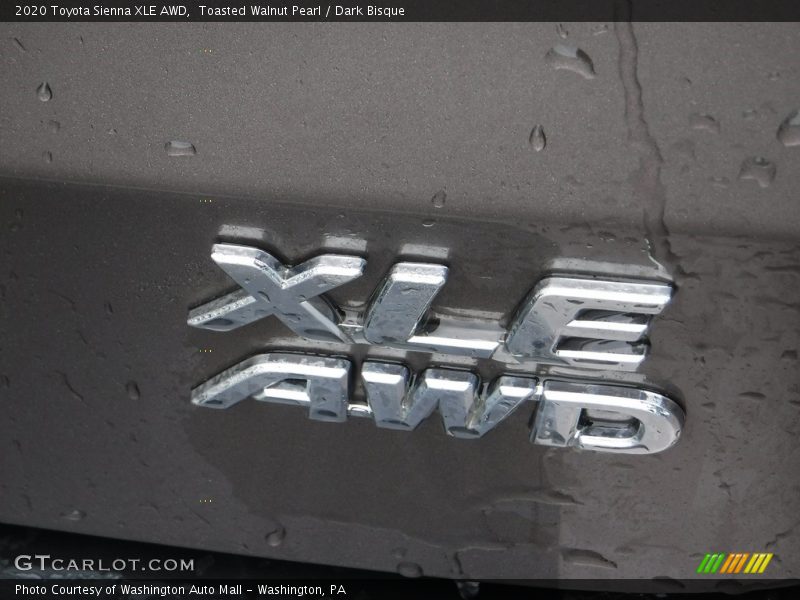 2020 Sienna XLE AWD Logo