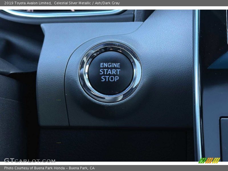 Celestial Silver Metallic / Ash/Dark Gray 2019 Toyota Avalon Limited